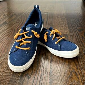 Sperry Women's Crest Vibe Core Sneaker